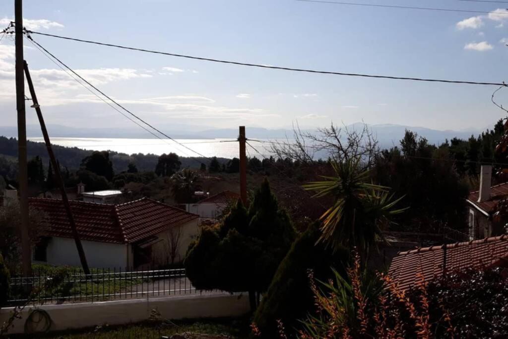 Σπίτι στο βουνό αλλά μια ανάσα από τη θάλασσα Βίλα Paleochori Εξωτερικό φωτογραφία